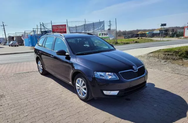SKODA Octavia 