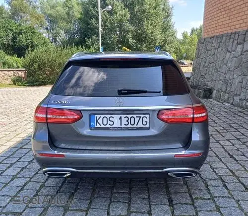 MERCEDES-BENZ Klasa E 