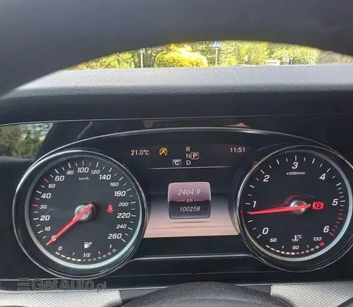 MERCEDES-BENZ Klasa E 