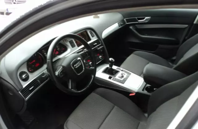 AUDI A6 