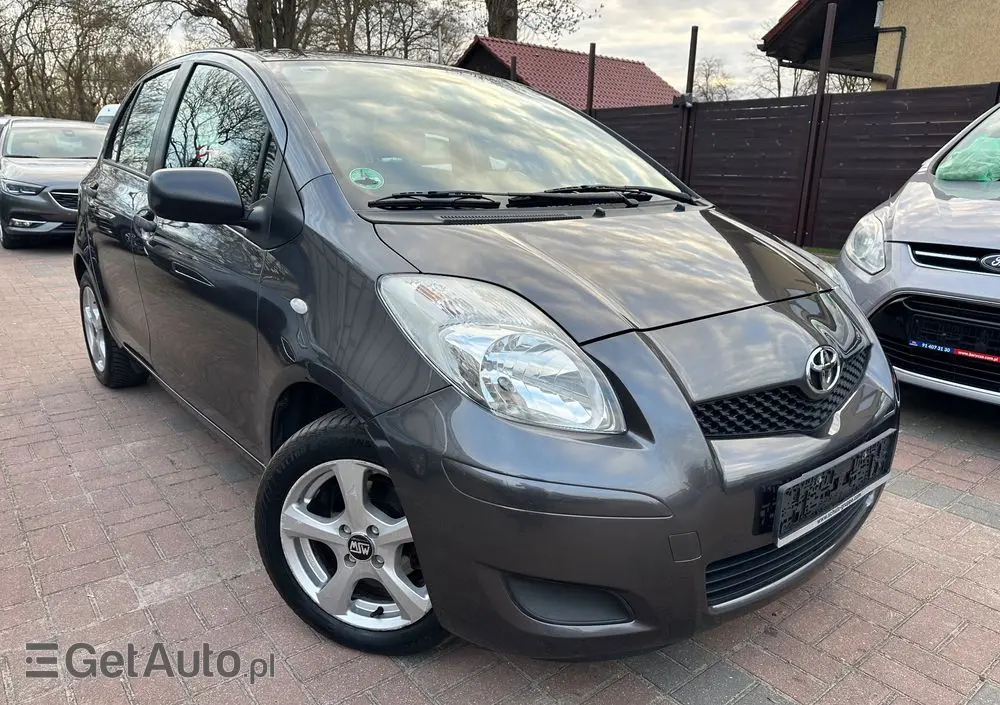 TOYOTA Yaris 1.33 VVT-i Cool+