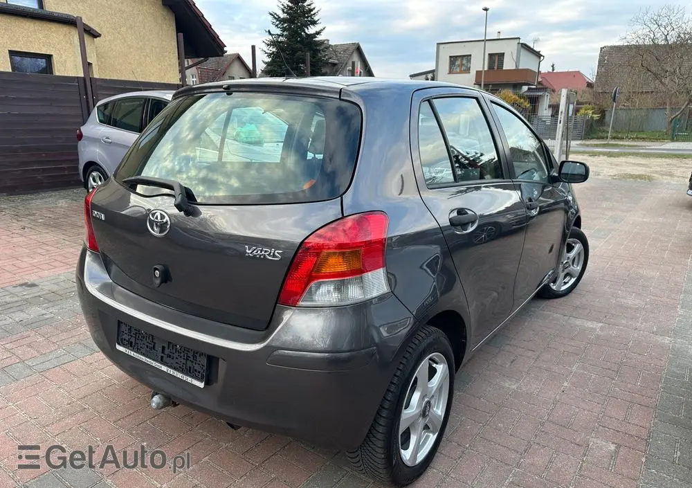 TOYOTA Yaris 1.33 VVT-i Cool+