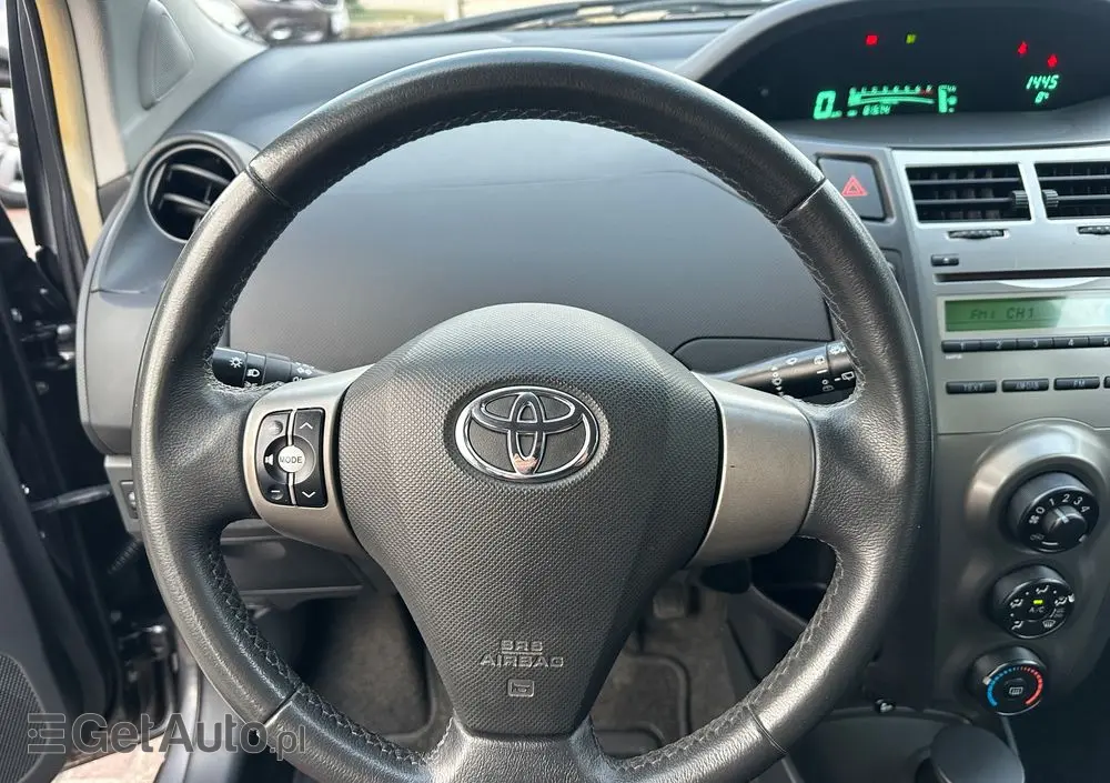 TOYOTA Yaris 1.33 VVT-i Cool+
