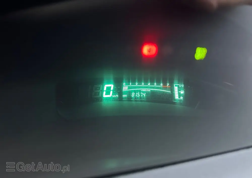 TOYOTA Yaris 1.33 VVT-i Cool+