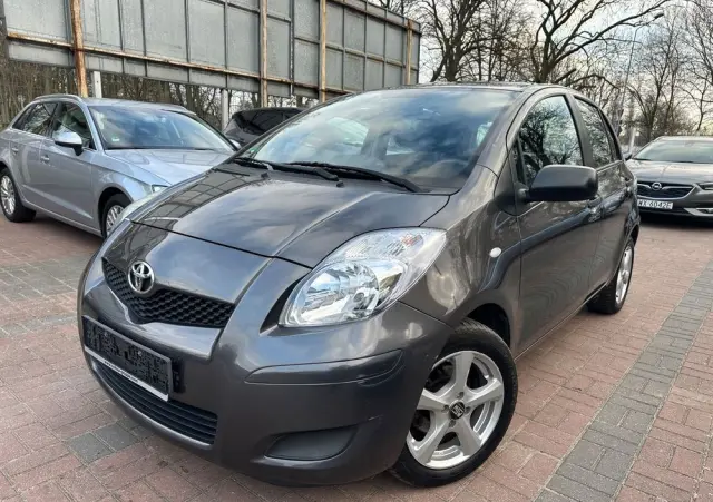 TOYOTA Yaris 1.33 VVT-i Cool+