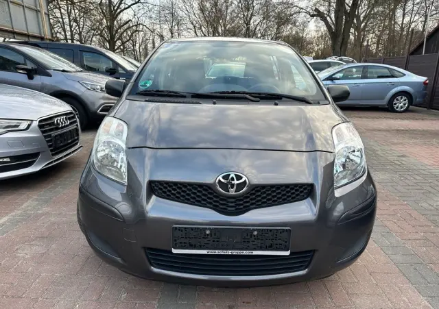 TOYOTA Yaris 1.33 VVT-i Cool+