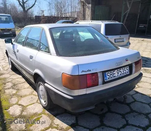AUDI 80 