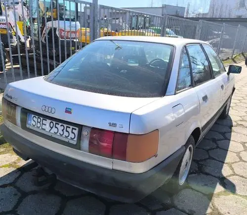 AUDI 80 