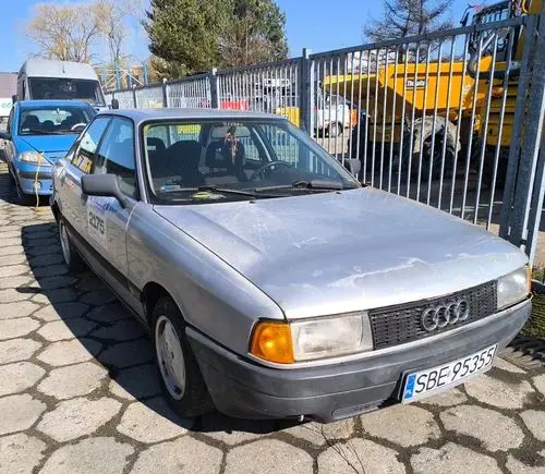 AUDI 80 