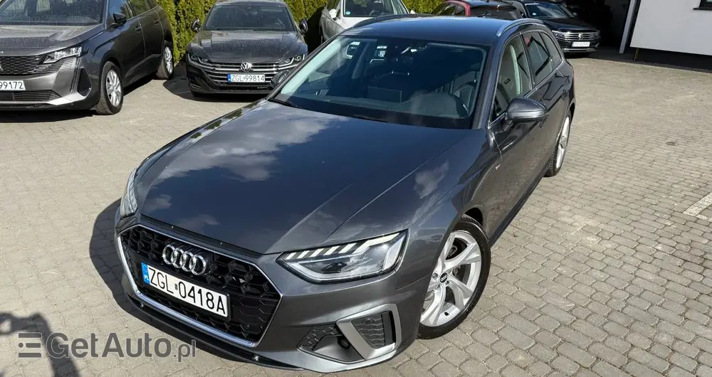 AUDI A4 Avant 30 TDI S tronic S line