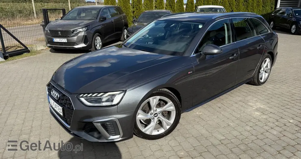 AUDI A4 Avant 30 TDI S tronic S line