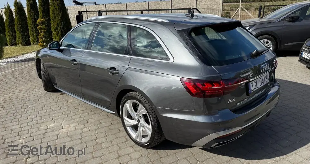 AUDI A4 Avant 30 TDI S tronic S line