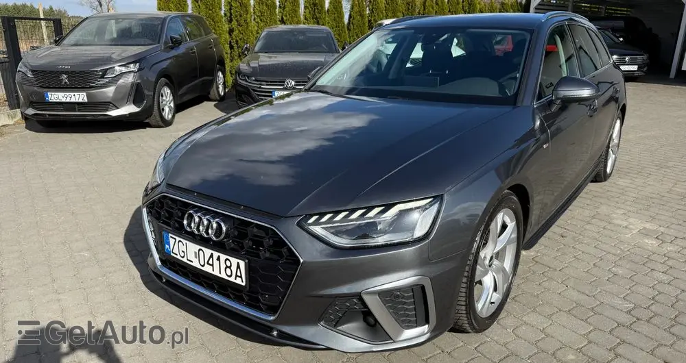 AUDI A4 Avant 30 TDI S tronic S line