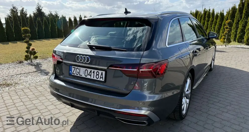 AUDI A4 Avant 30 TDI S tronic S line