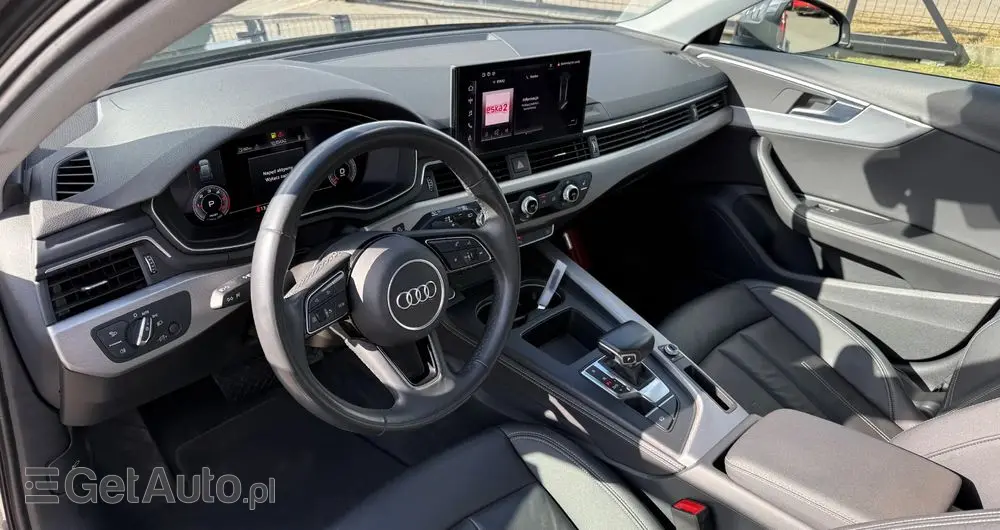 AUDI A4 Avant 30 TDI S tronic S line