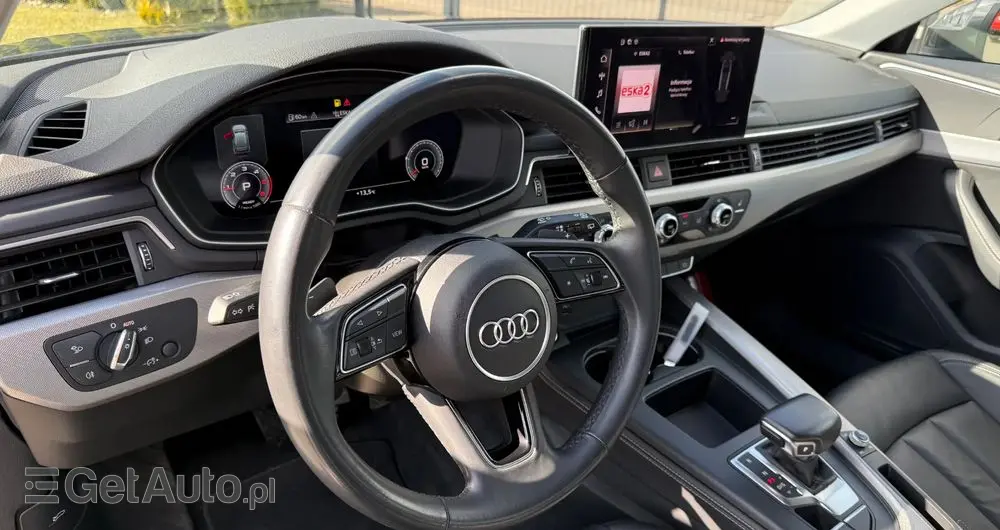 AUDI A4 Avant 30 TDI S tronic S line