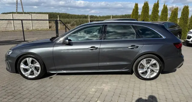 AUDI A4 Avant 30 TDI S tronic S line