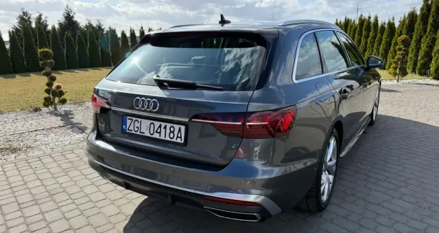 AUDI A4 Avant 30 TDI S tronic S line