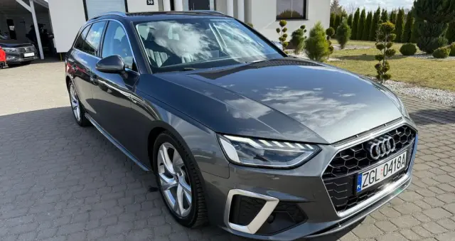 AUDI A4 Avant 30 TDI S tronic S line