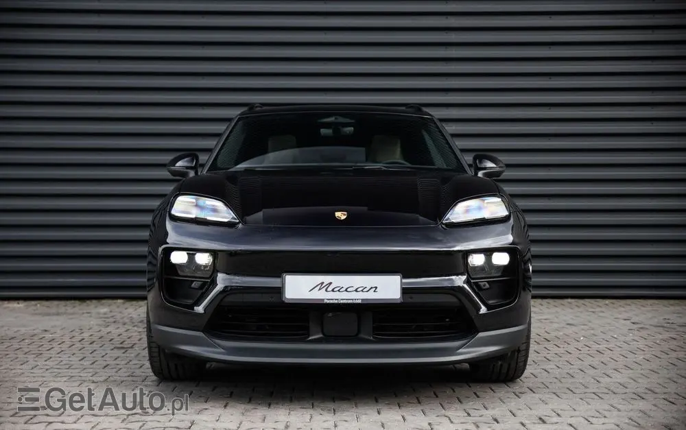 PORSCHE Macan 