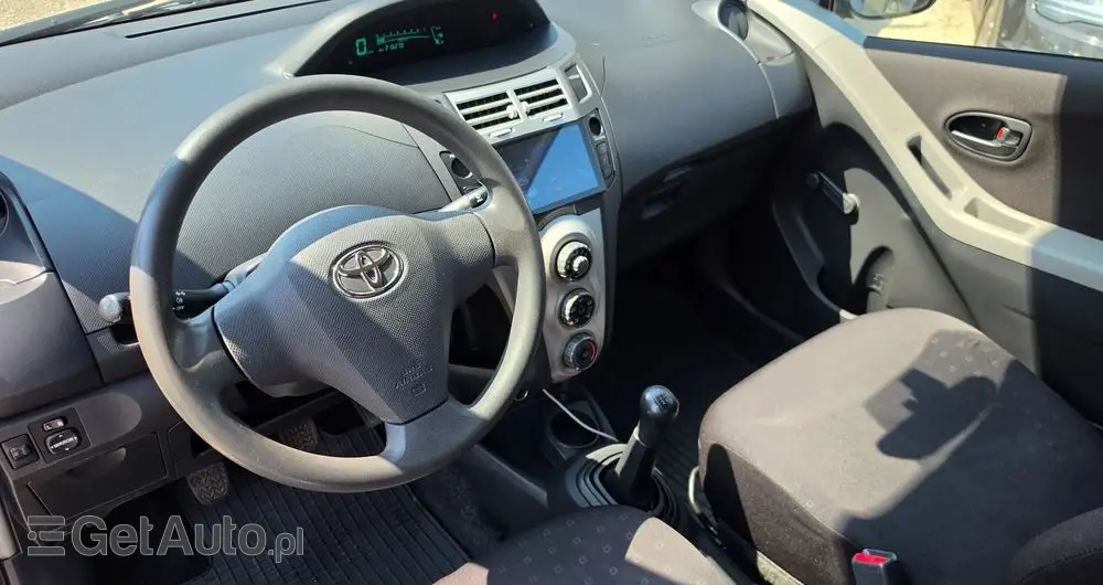 TOYOTA Yaris 1.0 Luna A/C