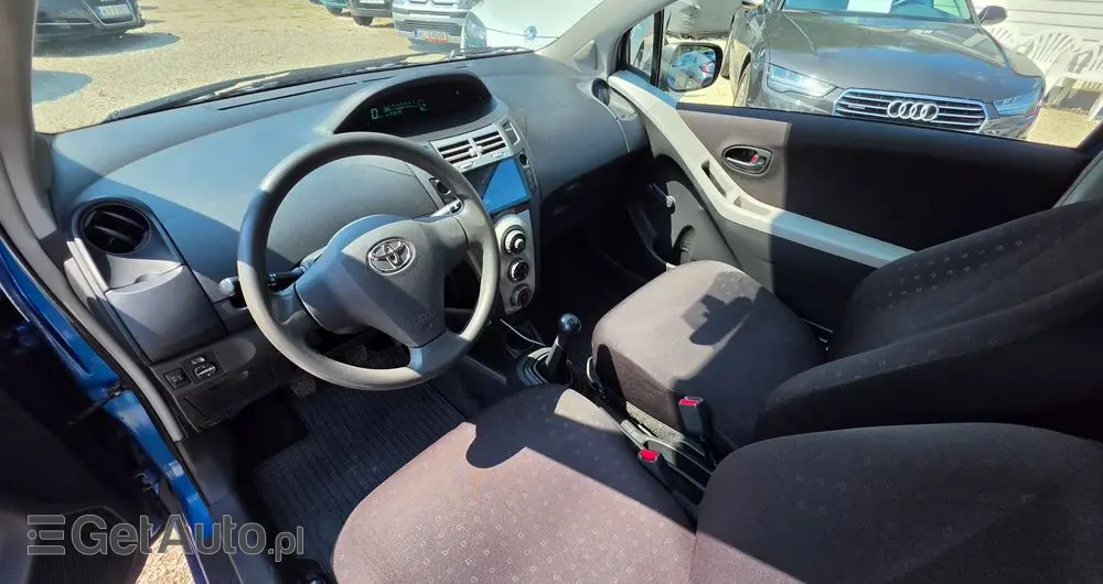TOYOTA Yaris 1.0 Luna A/C