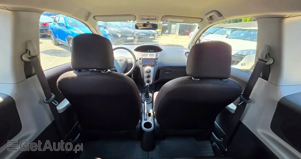 TOYOTA Yaris 1.0 Luna A/C