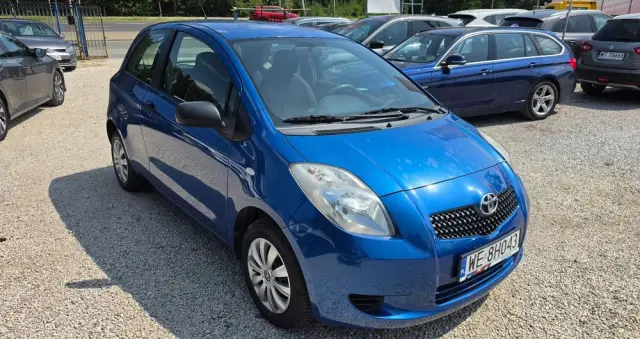 TOYOTA Yaris 1.0 Luna A/C