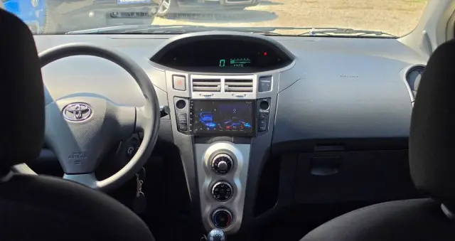 TOYOTA Yaris 1.0 Luna A/C