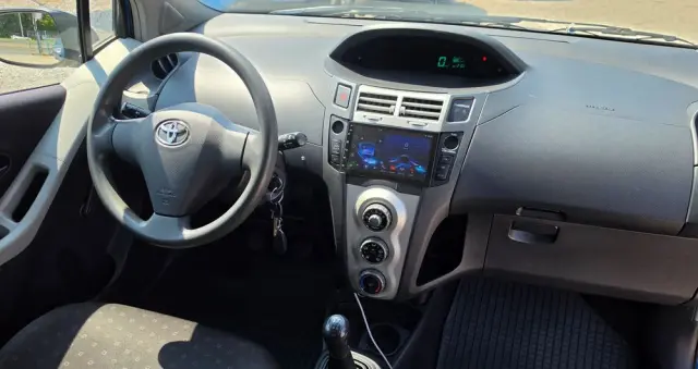 TOYOTA Yaris 1.0 Luna A/C