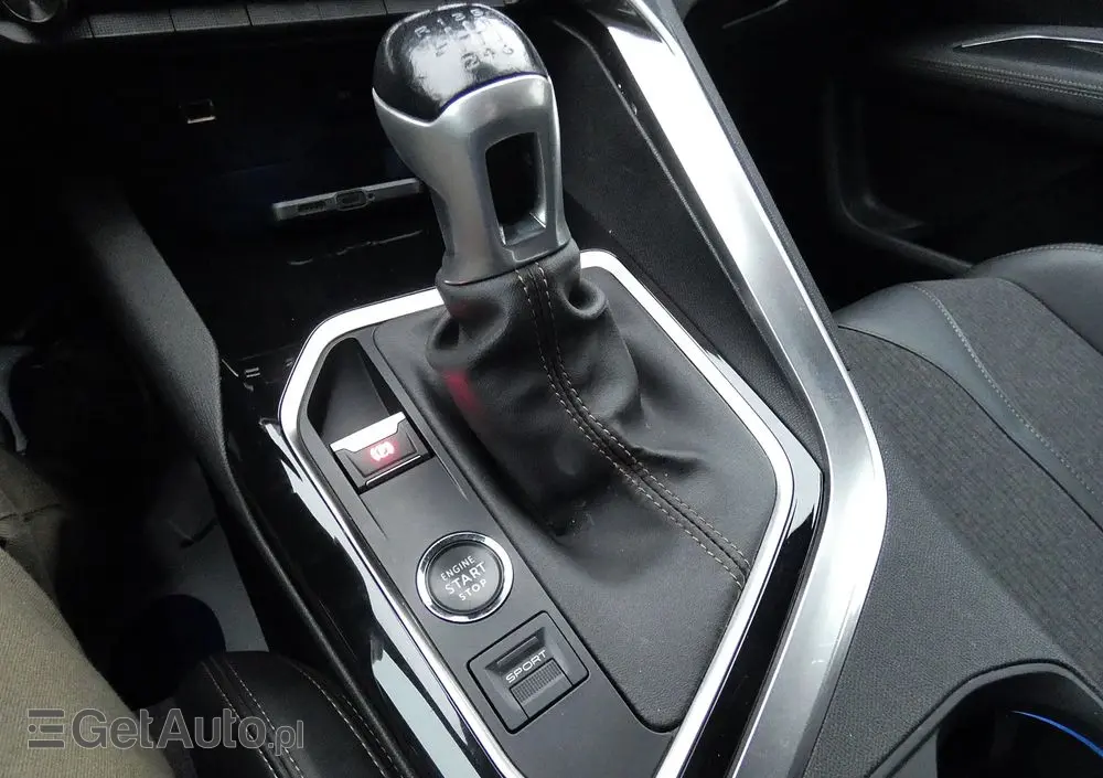 PEUGEOT 3008 1.6 BlueHDi Crossway S&S