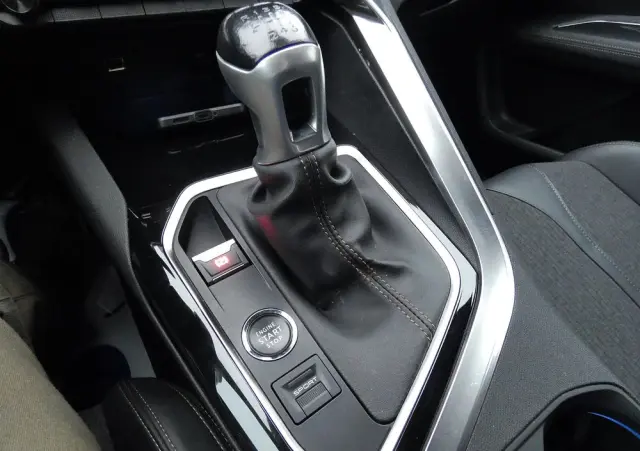 PEUGEOT 3008 1.6 BlueHDi Crossway S&S