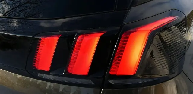 PEUGEOT 3008 1.6 BlueHDi Crossway S&S