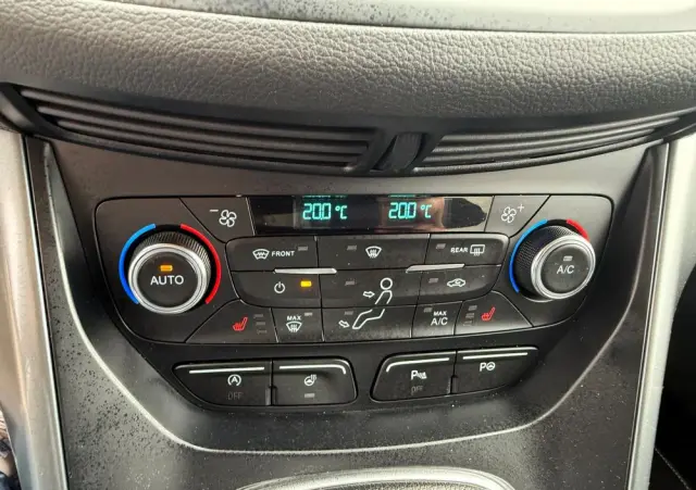 FORD Kuga 2.0 TDCi 4x4 Titanium