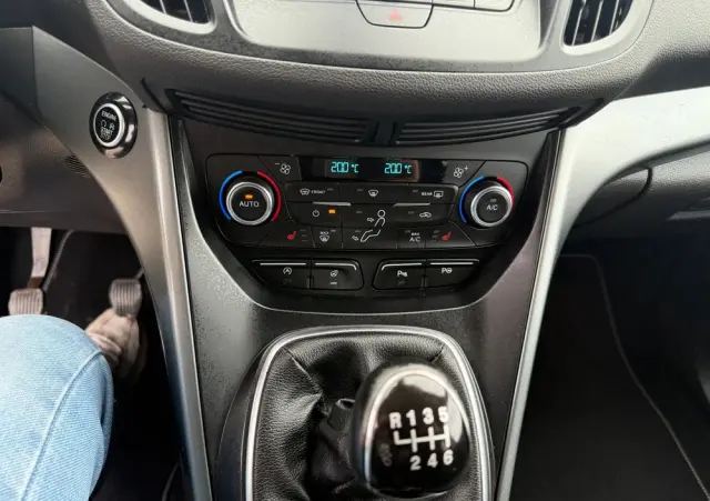 FORD Kuga 2.0 TDCi 4x4 Titanium