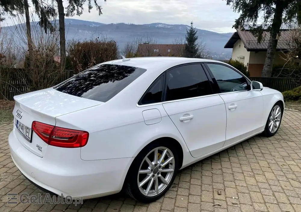 AUDI A4 Limousine 