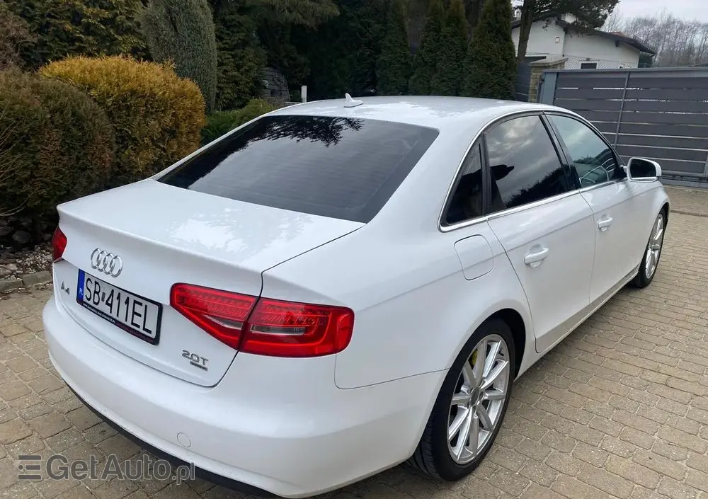 AUDI A4 Limousine 