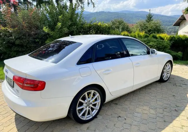AUDI A4 Limousine 