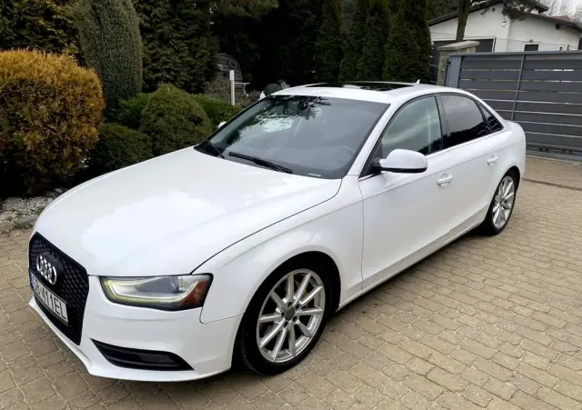 AUDI A4 Limousine 