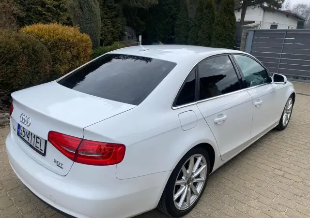 AUDI A4 Limousine 