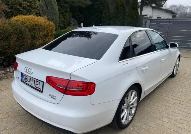 AUDI A4 Limousine 