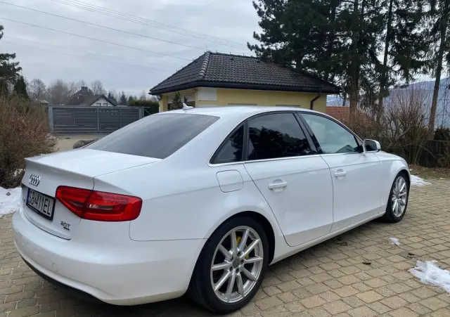 AUDI A4 Limousine 