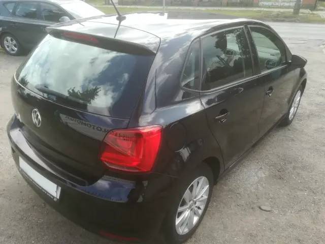 VOLKSWAGEN Polo Comfortline