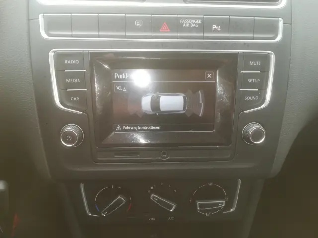 VOLKSWAGEN Polo Comfortline