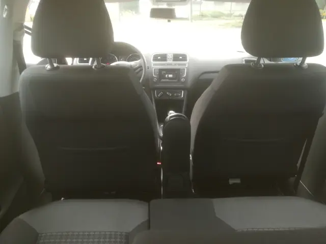 VOLKSWAGEN Polo Comfortline