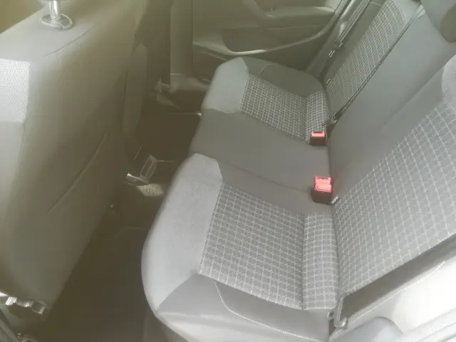 VOLKSWAGEN Polo Comfortline