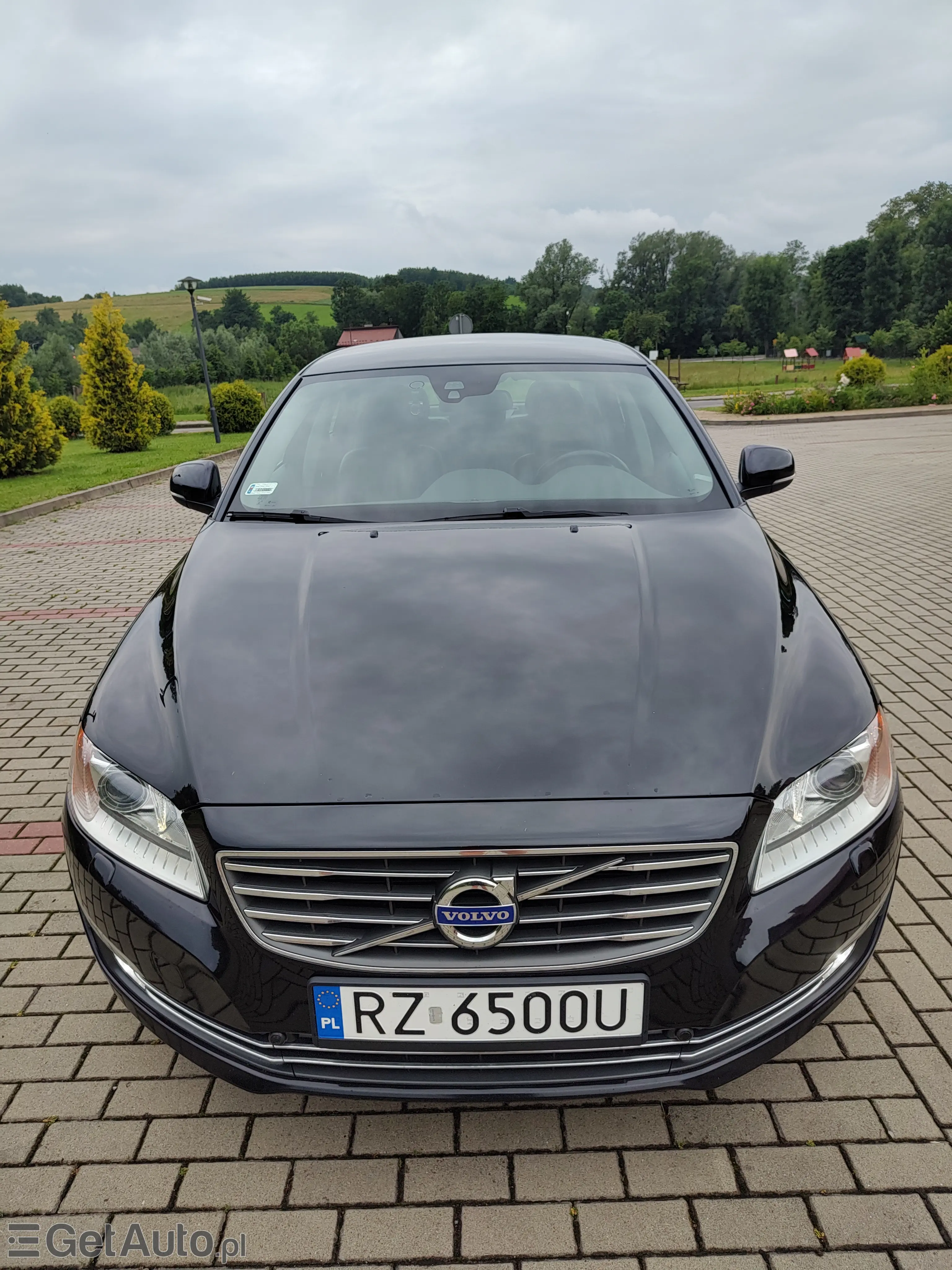 VOLVO S80 