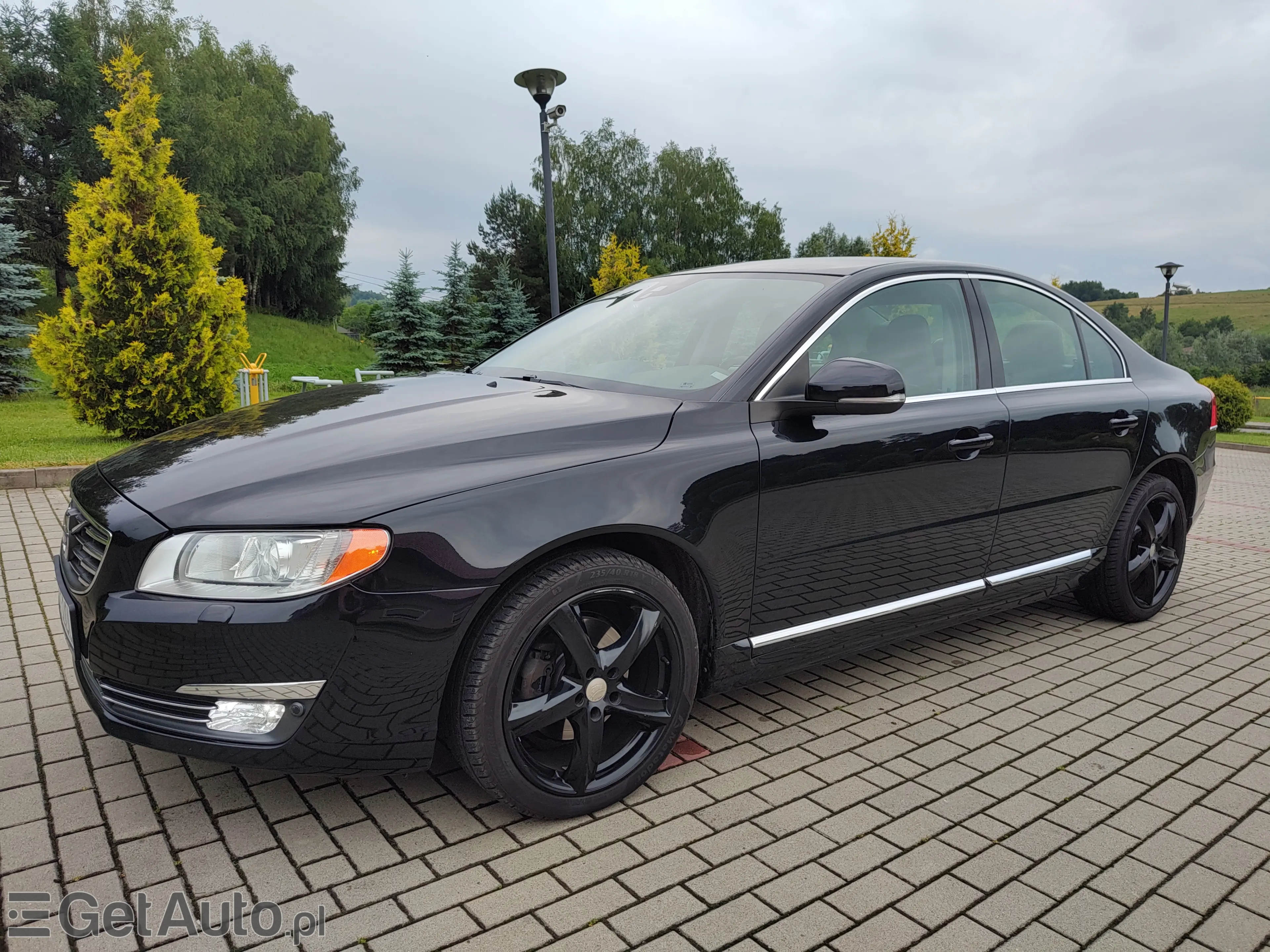 VOLVO S80 