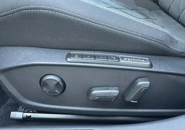 VOLKSWAGEN Golf VIII 1.5 TSI EVO Style