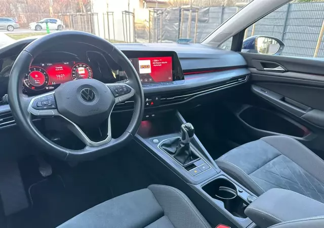 VOLKSWAGEN Golf VIII 1.5 TSI EVO Style